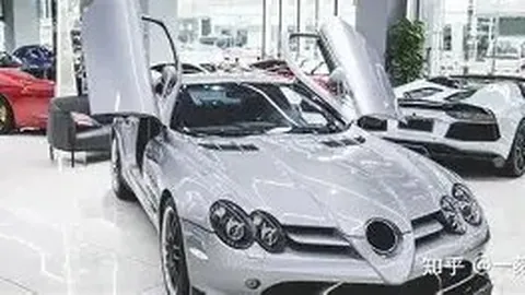 章子怡汪峰共赏演出秀恩爱，牵手漫步甜蜜满溢