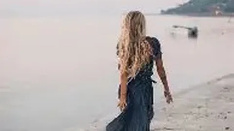 新古剑力作引关注，BLG与TES激战剃光头，鸣潮“禁飞”引争议